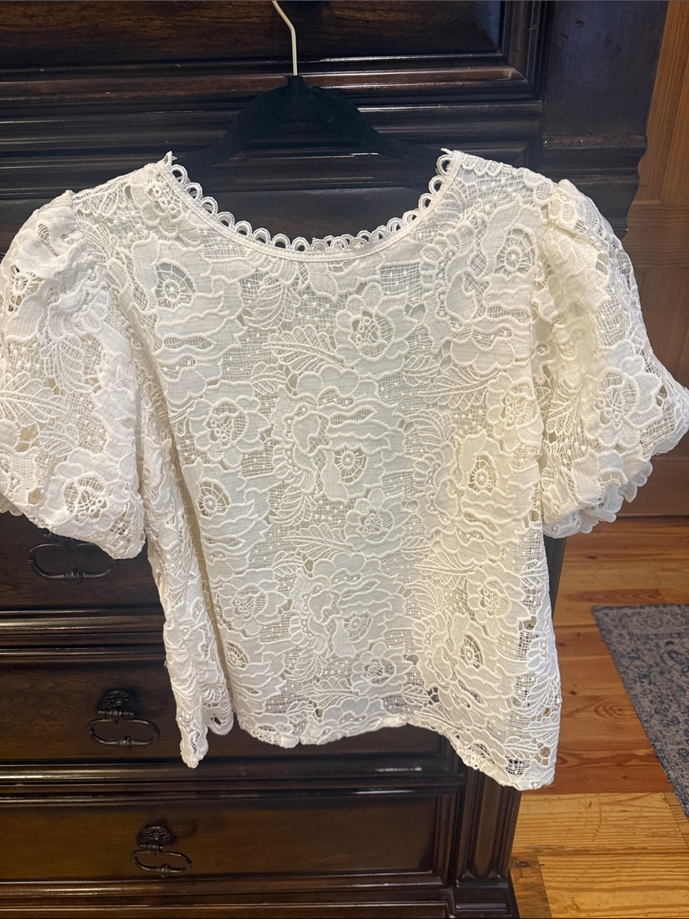 Umgee Ivory Floral Lace Puff-Sleeve Top